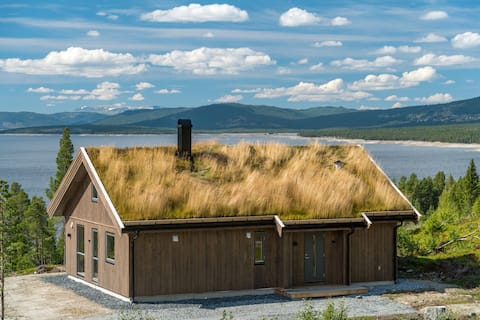Cabin with amazing views!