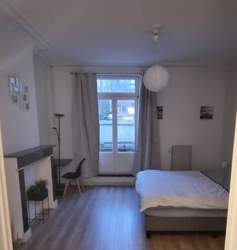 4 person apartment 2nd floor