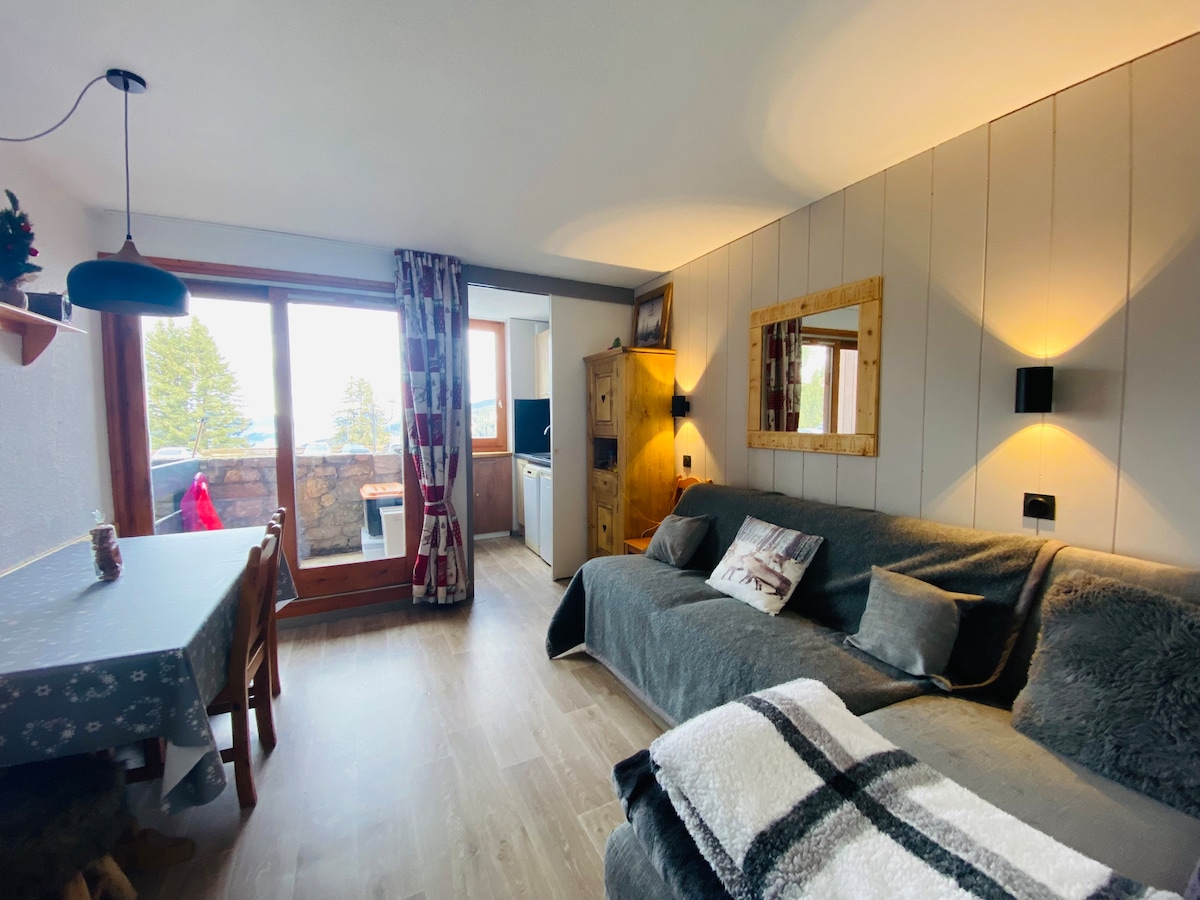 可转换角落沙发（ 140/200床）
近期