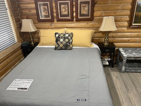 Pinyon Pine Lodge by Great Basin National Park