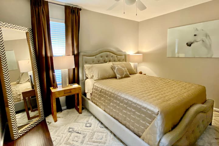 เตียงควีนไซส์, สมาร์ททีวี HD ขนาด 50 นิ้ว