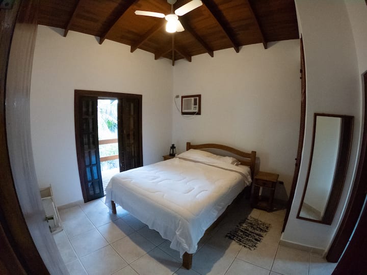 ორადგილიანი აპარტამენტი, მატრასი დედოფლის ზომის სუპერ კომფორტი  