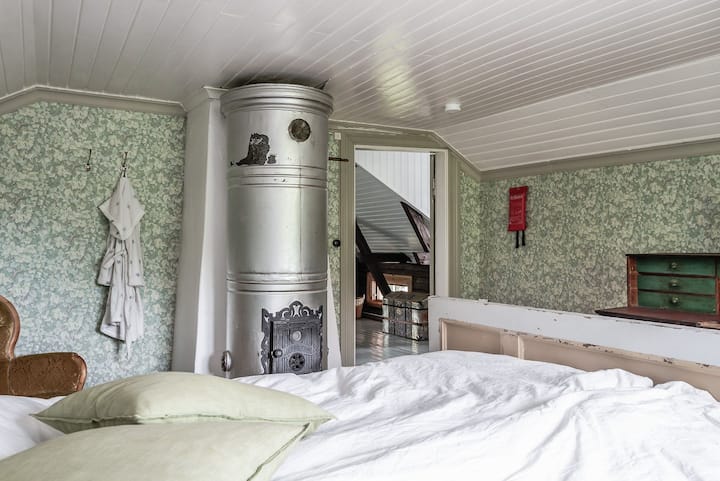 Krb v spálni, ktorý poskytuje pekné teplo!