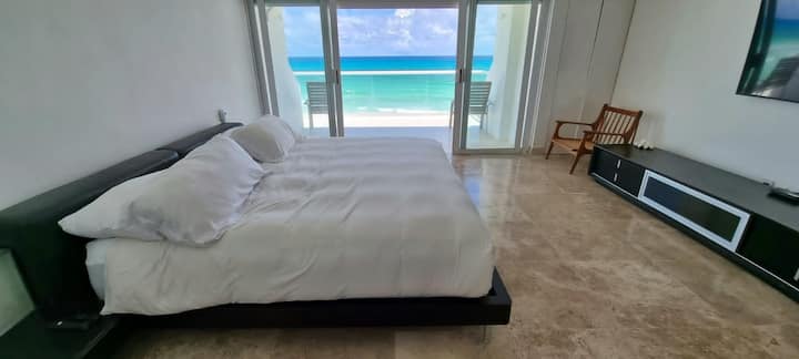 Beachfront Villa, Ideal Para Grupos Grandes - Cancún