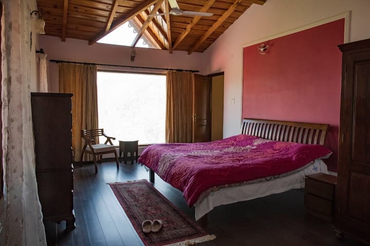 غرفة النوم 2