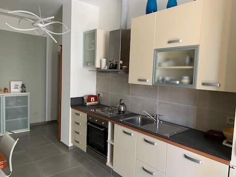 Popular Airbnb listing: Chez Kiki - renovated two-room apartment in the city center in Cuneo
