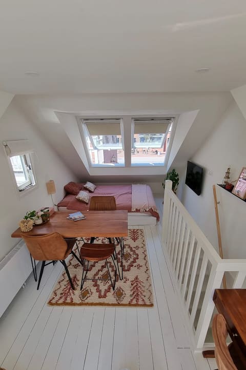 Stylish guesthouse within walking distance of the beach