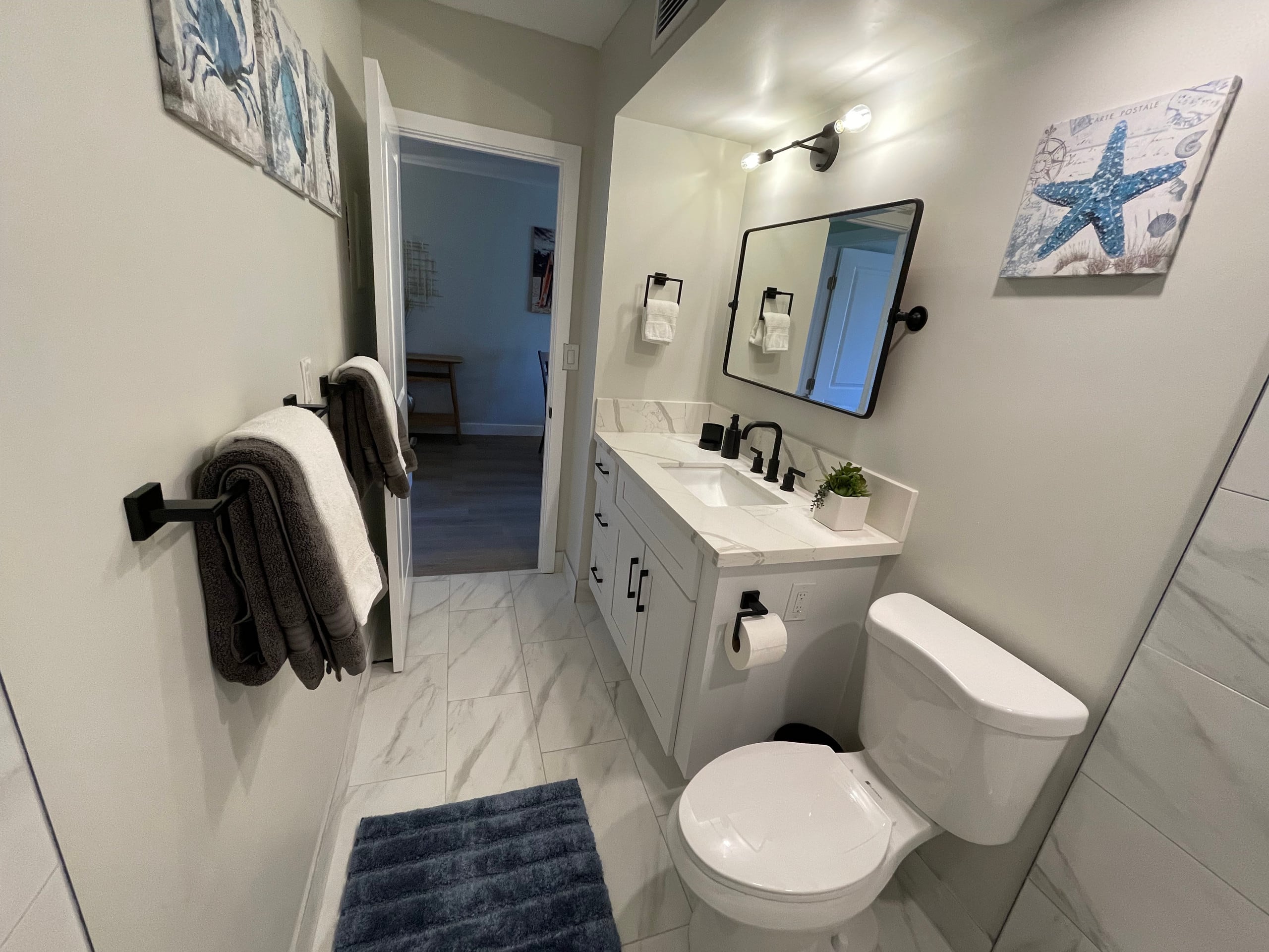 Condo in Lahaina · ★4.96 · 1 bedroom · 2 beds · 1 private bath - Image 17
