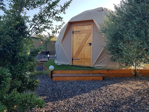 Cocooning dome with private hot tub