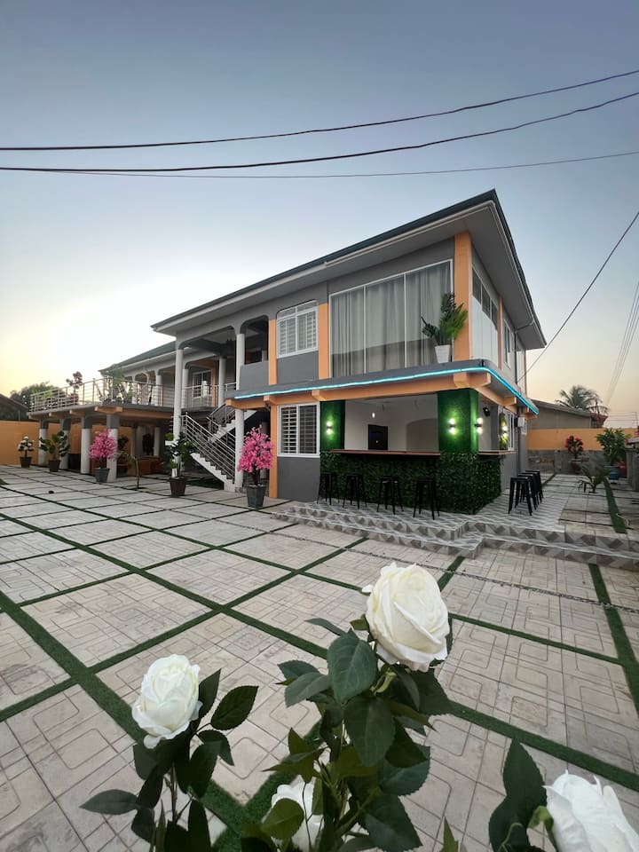 Martha's Place Ghana. A Luxurious, Modern Oasis. Villas for Rent in