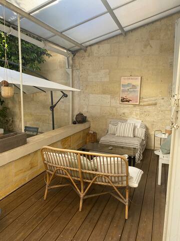 Maison de ville, centrale, climatisée avec piscine gallery image 4