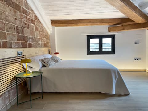 Ros Centric. Touristy