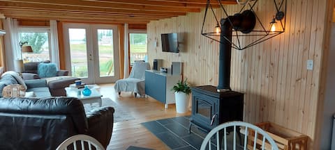 Popular Airbnb listing: Blue Heron Haven in Cumberland