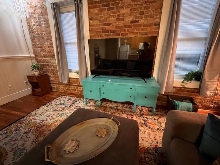 Beautiful BOHO 2 bedroom loft apartment. Serviced apartments for Rent