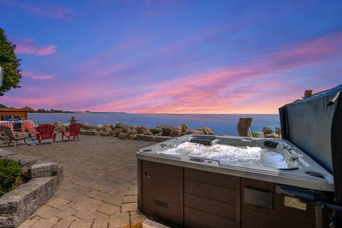 Waterfront Beach House Oasis - All Season Hot Tub!