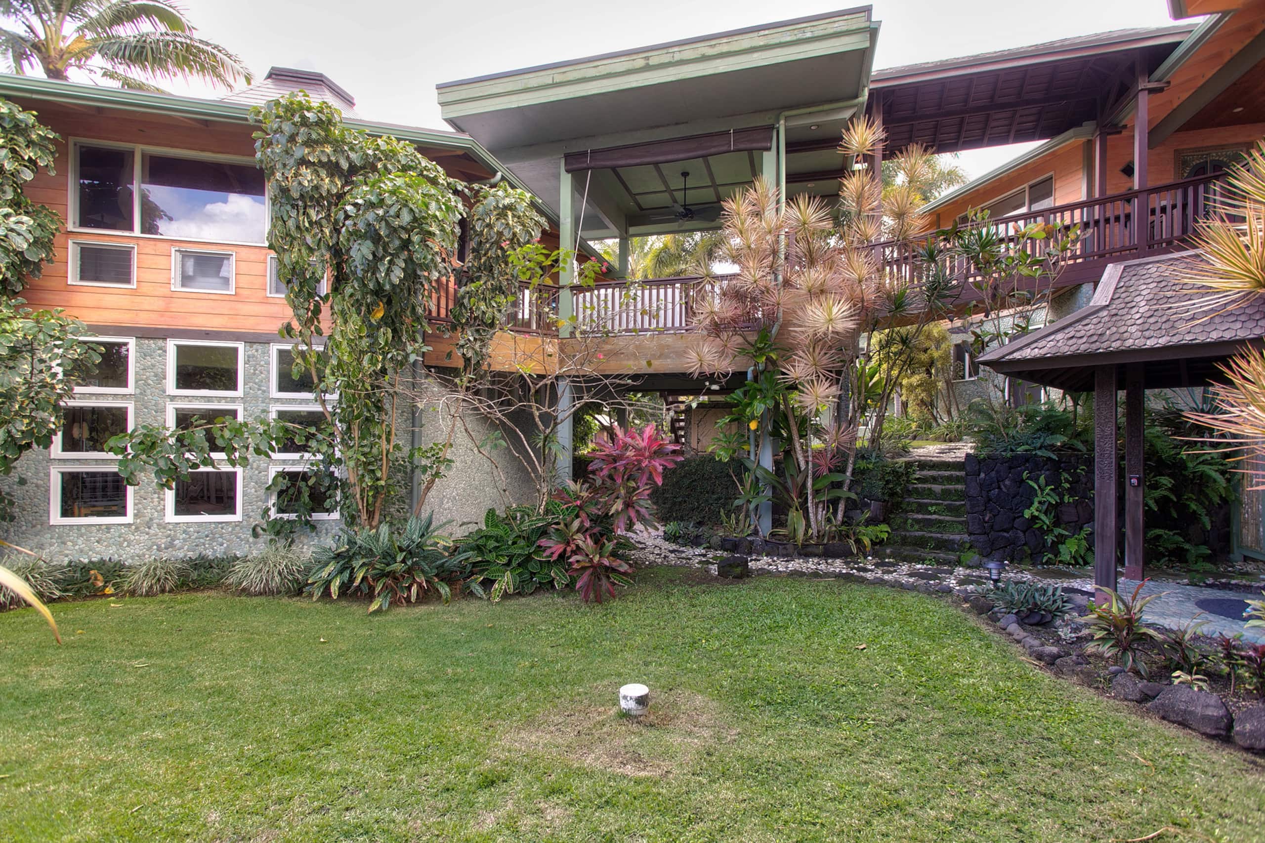 Home in Pahoa · ★4.92 · 3 bedrooms · 6 beds · 4 private baths - Image 55