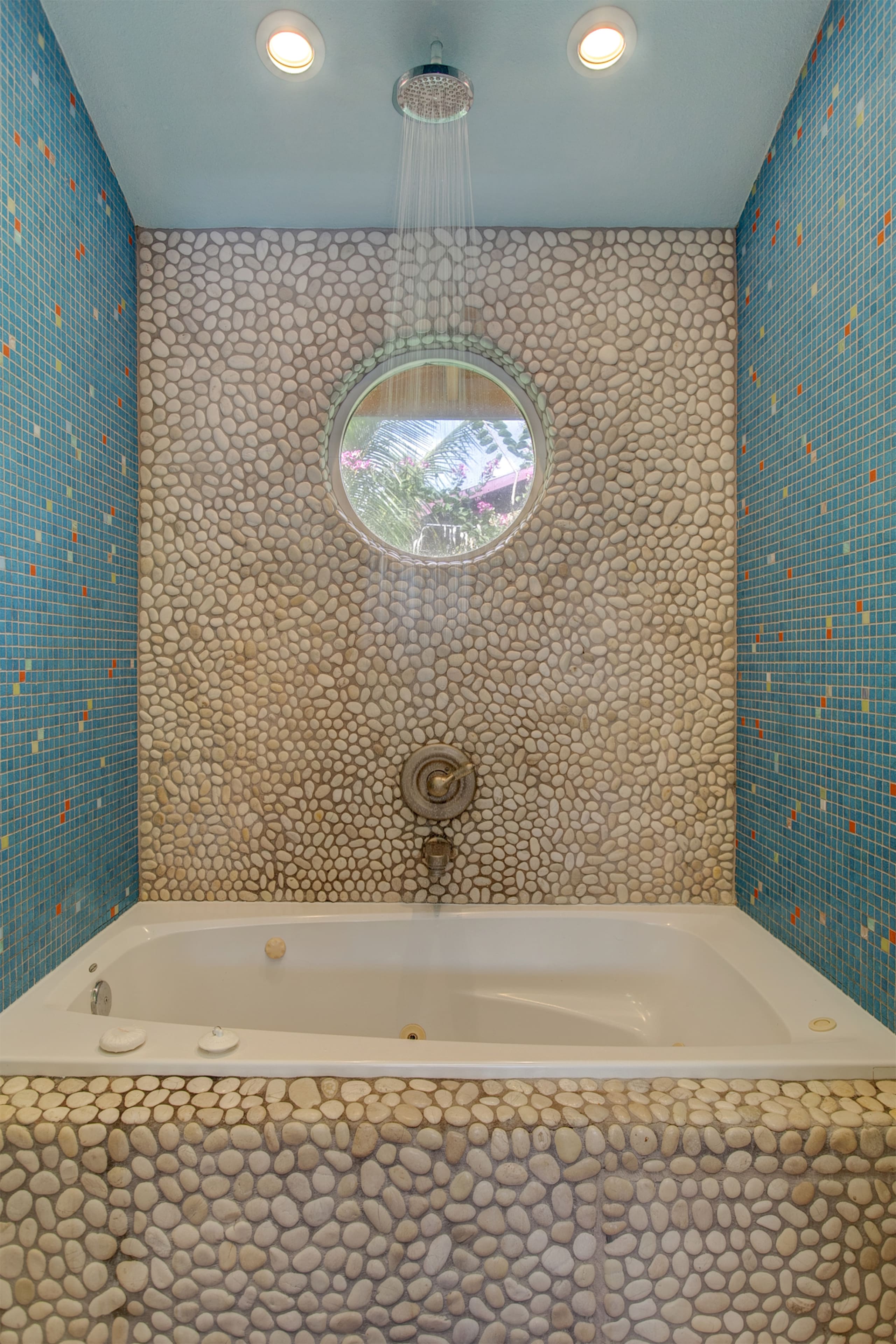 Home in Pahoa · ★4.92 · 3 bedrooms · 6 beds · 4 private baths - Image 38
