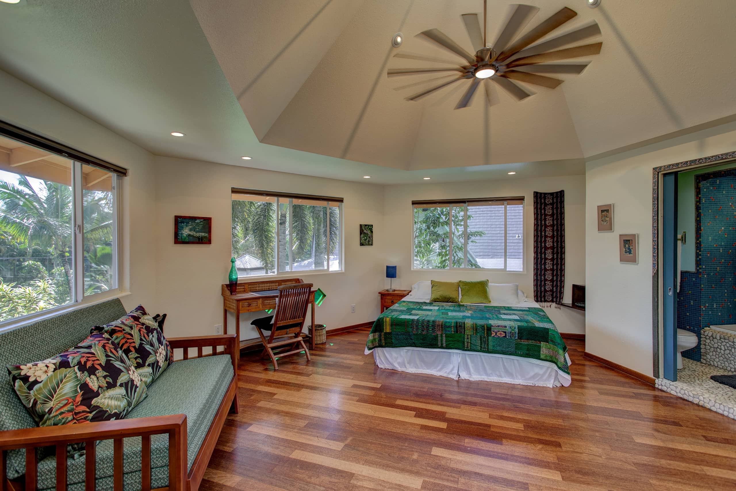 Home in Pahoa · ★4.92 · 3 bedrooms · 6 beds · 4 private baths - Image 34
