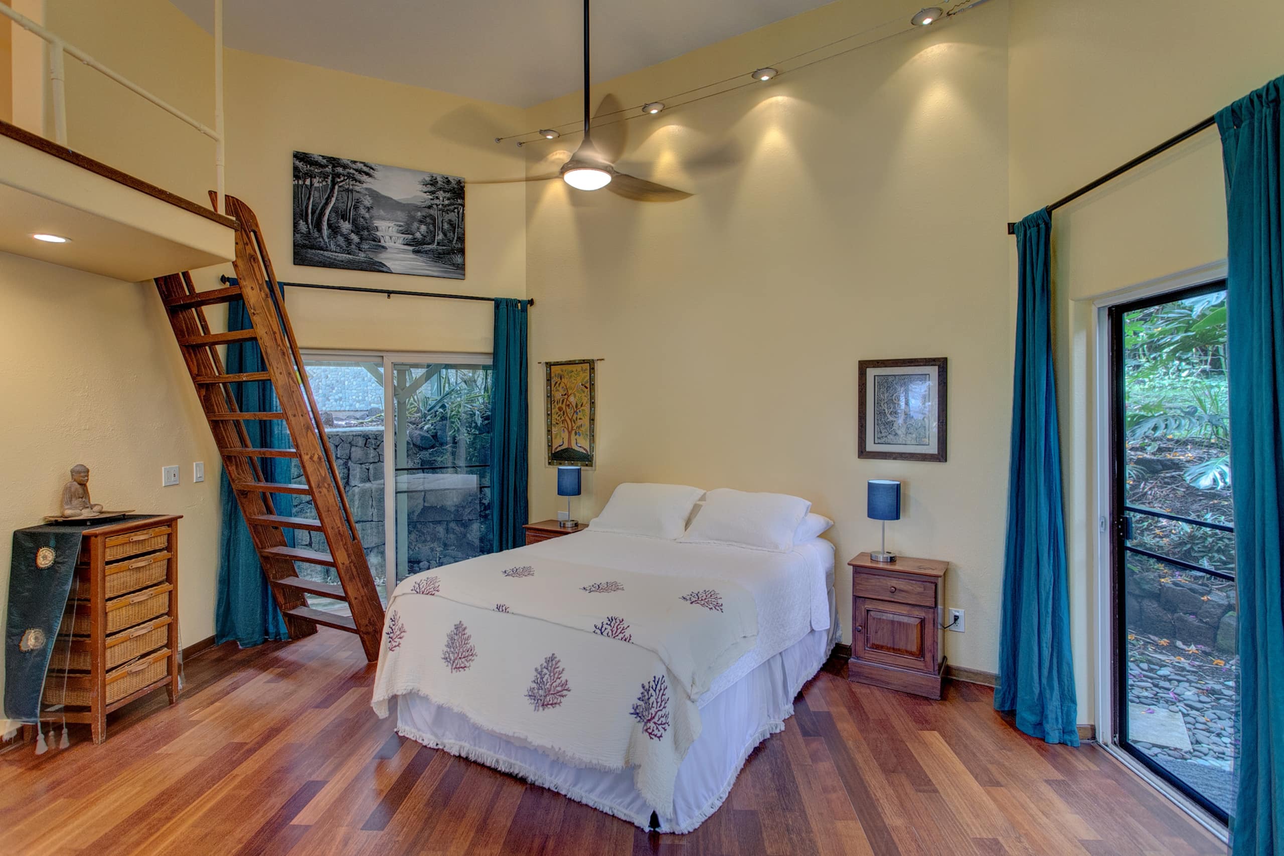 Home in Pahoa · ★4.92 · 3 bedrooms · 6 beds · 4 private baths - Image 59