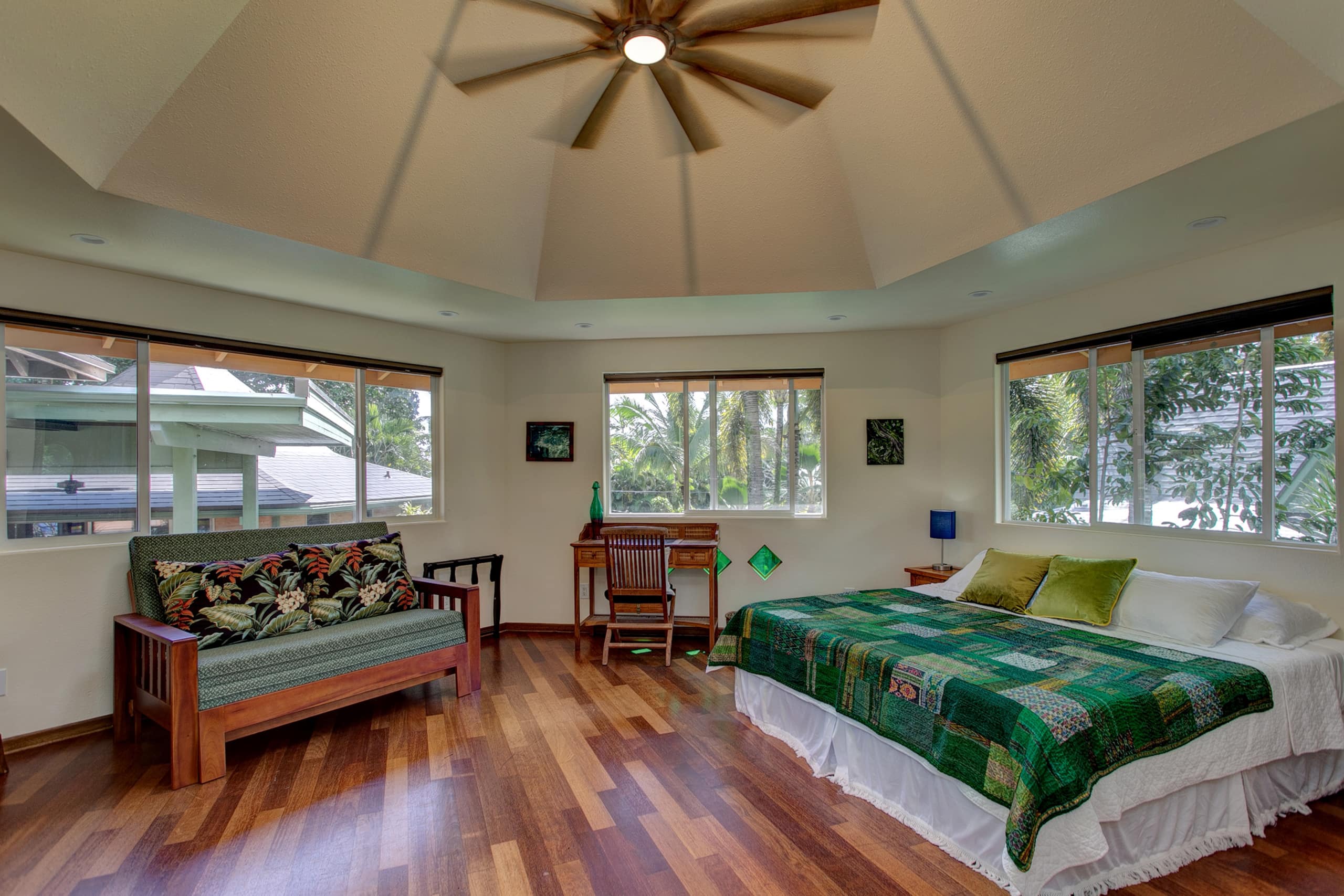 Home in Pahoa · ★4.92 · 3 bedrooms · 6 beds · 4 private baths - Image 32