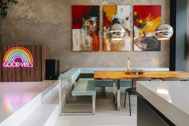 Prachtig herenhuis met grote tuin en tuinhuis gallery image 4