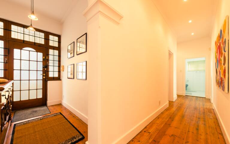 A lovely Space in a magical Part of Cape Town gallery image 5