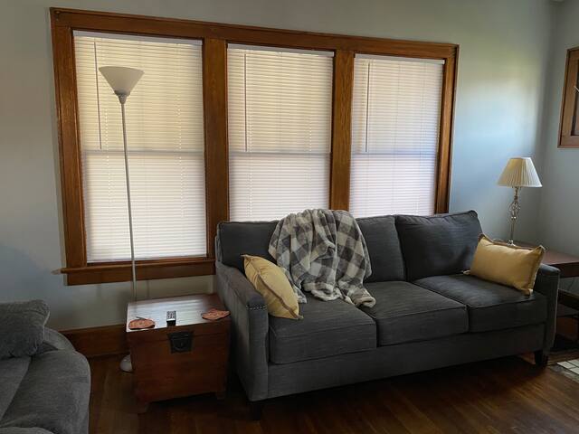 Convenient Ohio State Campus 3 Bedroom House gallery image 3