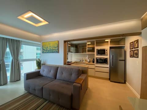 Popular Airbnb listing: Apto Bali Beach Home Club, 18min do Beto Carrero. in Balneário Piçarras
