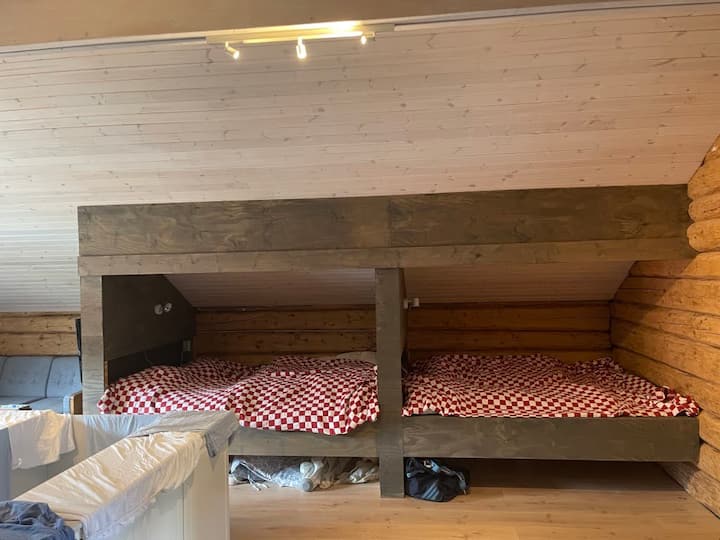 Two double beds cozy sleeping alcoves. In addtion there is a sofa that can be extended to a double bed if needed. All equipped with duvets and pillows