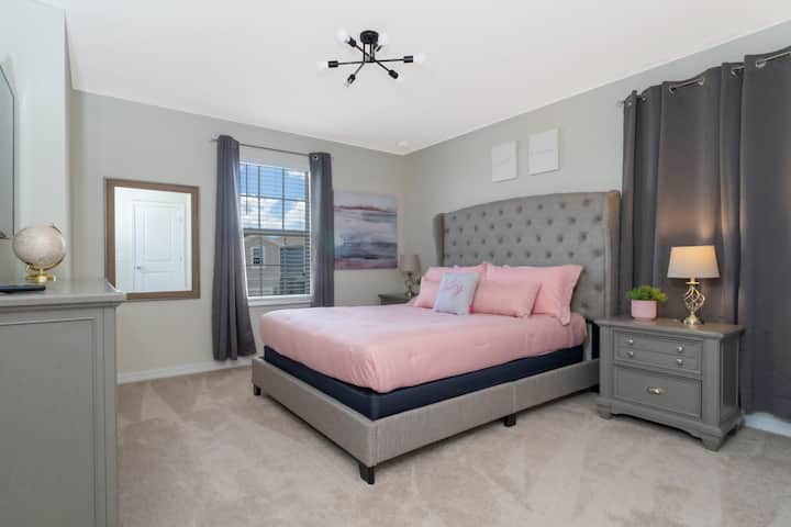 TV s hlavnou spálňou

