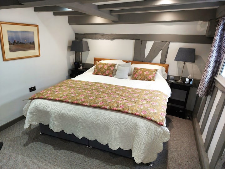 front bedroom with king size bed which can be separated on request to make twin beds.