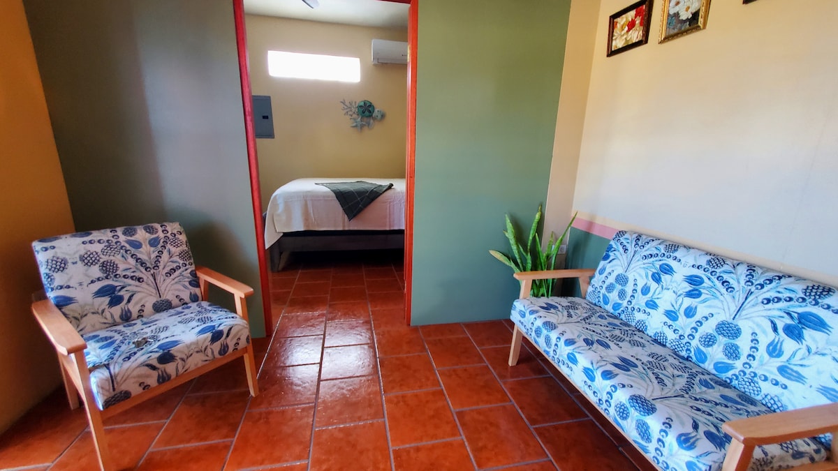 Popular Airbnb listing: Spacious, washer, A/C, WiFi, walk to beach & ferry in Vieques