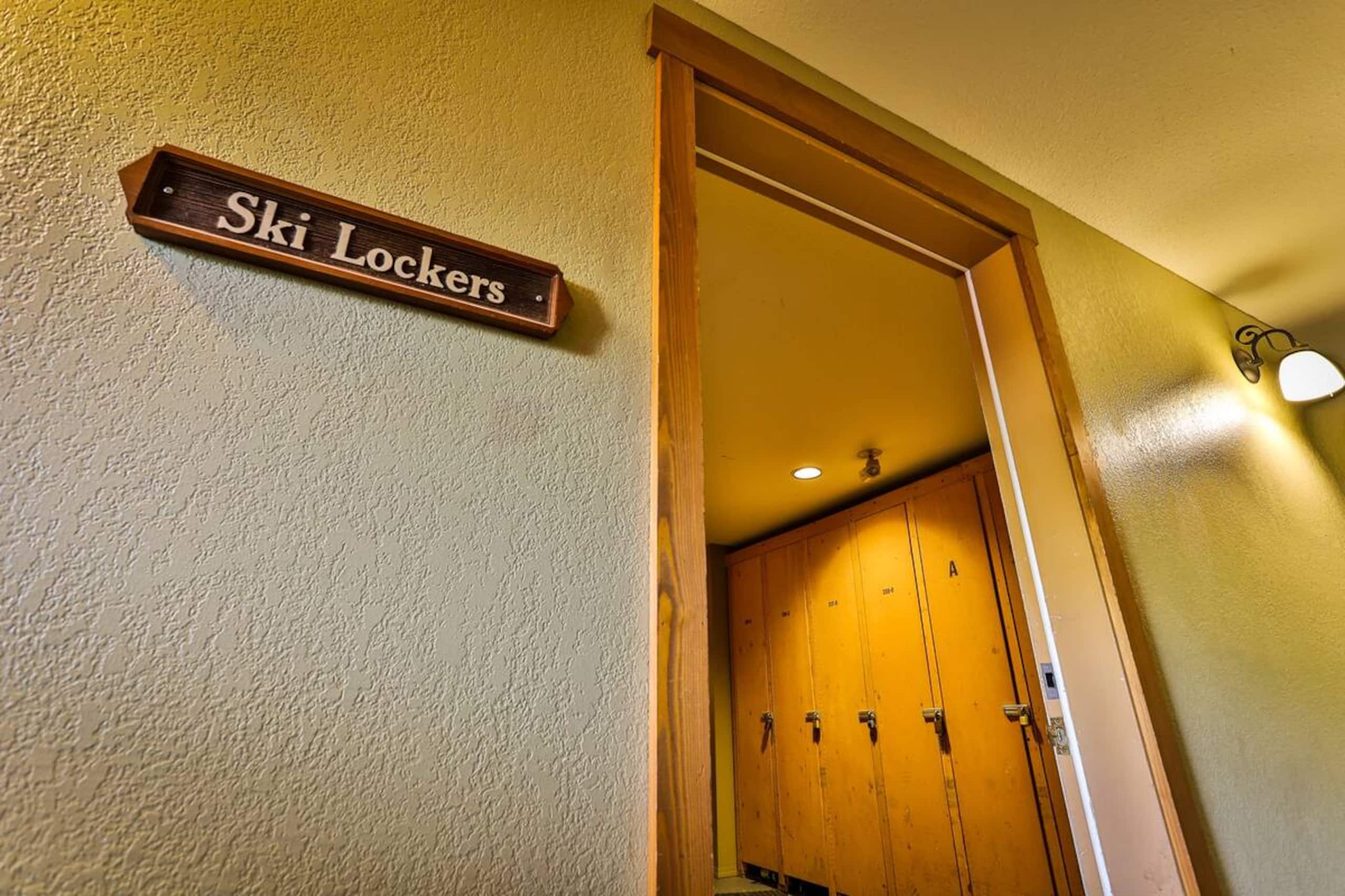 Private Suite | Sauna | Hot Tub - Photo 11