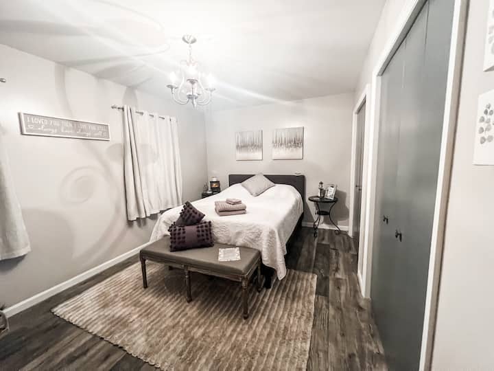 Master bedroom /queen bed with attached bathroom 