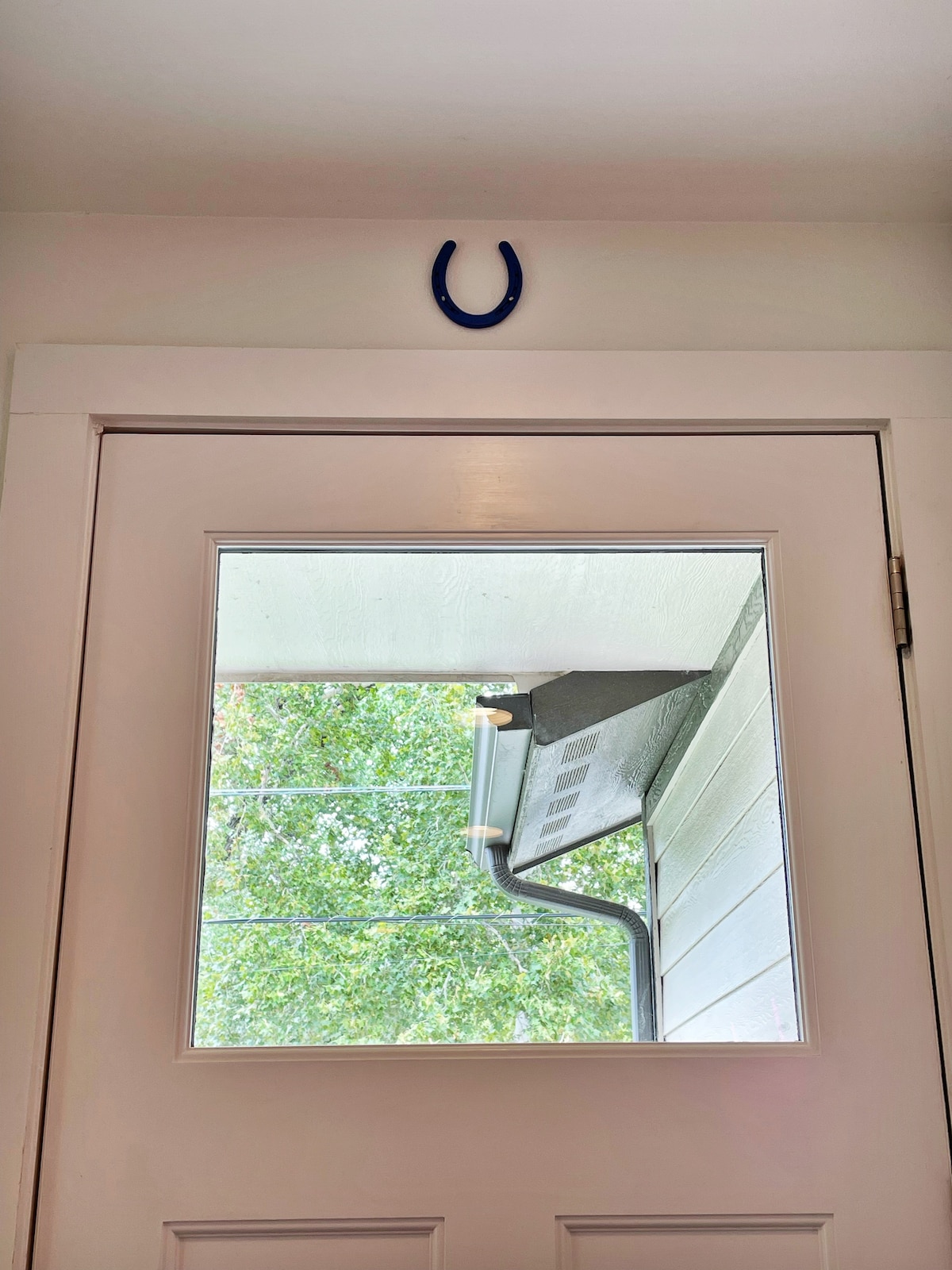 Coldest AC! Cute Home w/ Yard - Trendy East Austin