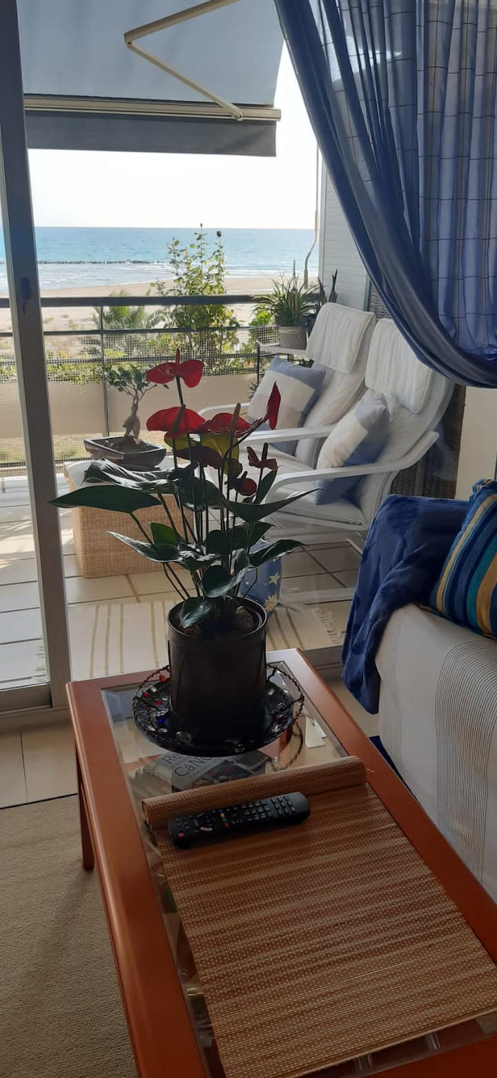 Apartamento Al Mar Con Piscina Y Parking - Vilanova i la Geltrú