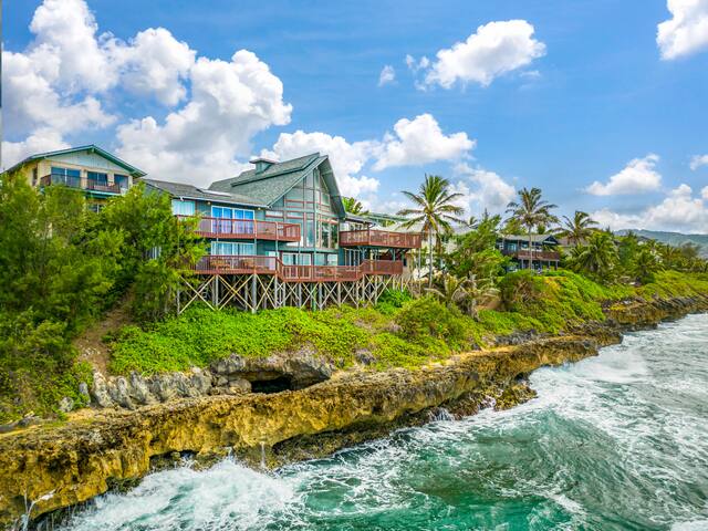 Lani Loa oceanfront 6 bedroom house; owner managed