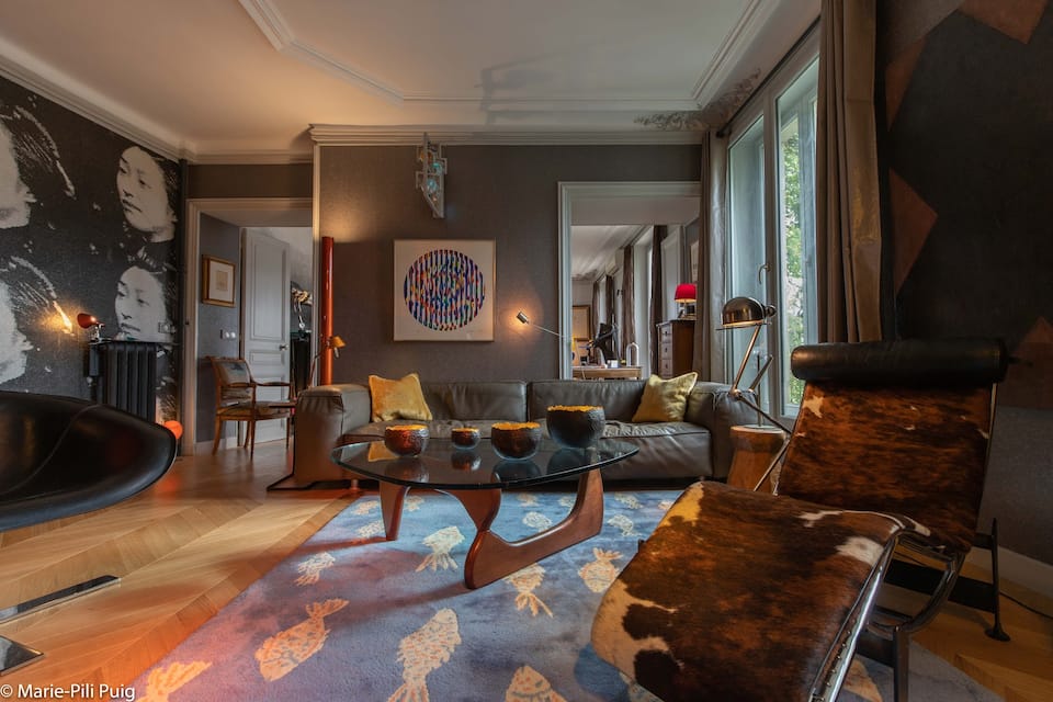 A top-floor penthouse in the Haut Marais, Paris, Île-de-France, France, photo 3 of 10