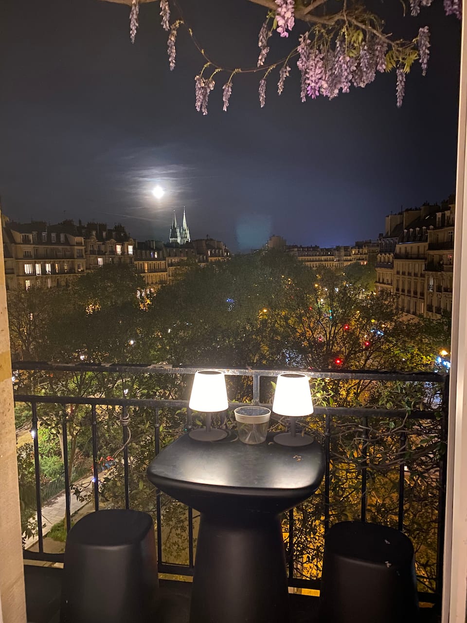 A top-floor penthouse in the Haut Marais, Paris, Île-de-France, France, photo 1 of 10
