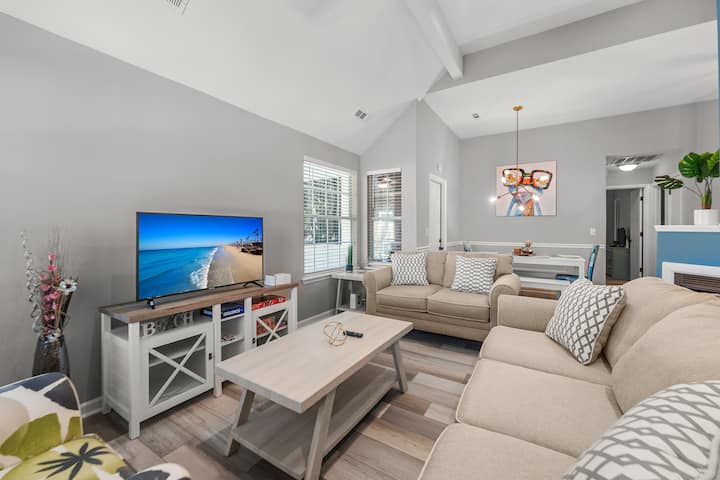 Near Nexton W/firepit, Foosball, Games & Fast Wifi - Summerville, SC