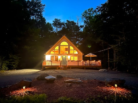 Peaceful 3-bedroom Cabin Near Lakes & Ski Resorts