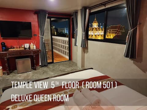 Grand View on 5th fl with local attractions
