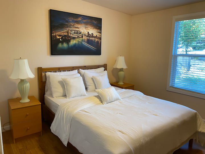 The private suite 1 bedroom +1 bathroom Room C Houses for Rent in