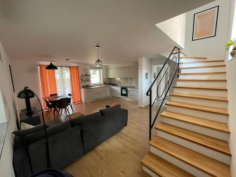 Spacious 2Dbl bed New build House Spa Town Rogaska