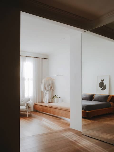 Top performing Airbnb: The Bercin 001 - Stay in the heart of Newtown in Newtown