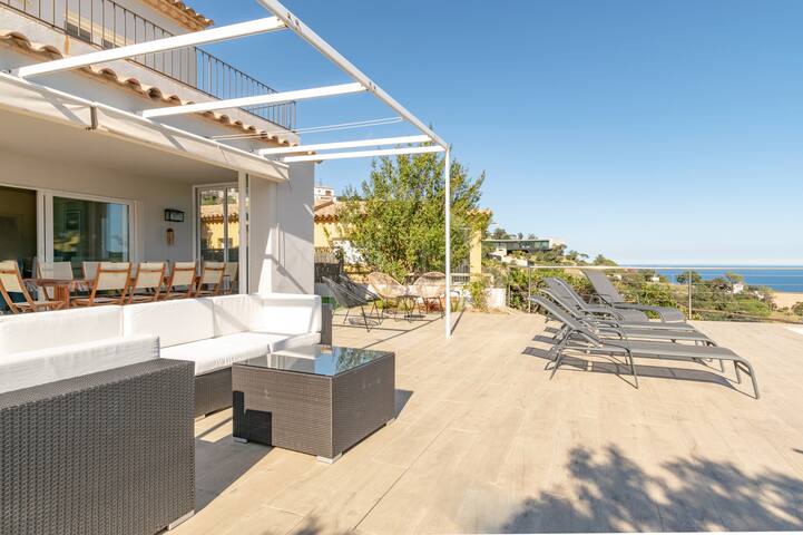 Pura Vida – Villa 4 bedrooms AC, seaviews & pool gallery image 5