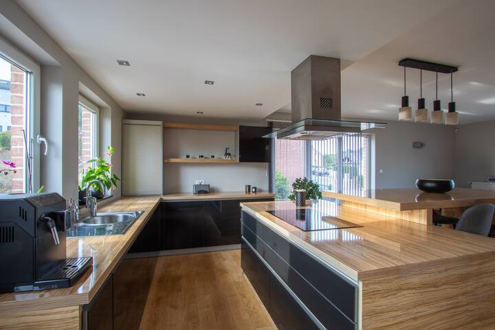 Cozy and stylish house with panoramic views