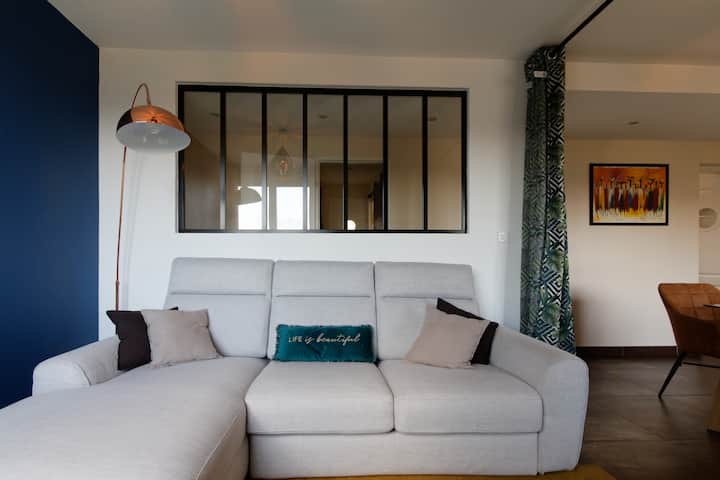 Salónik s kvalitnou rozkladacou pohovkou „poltronesofa“