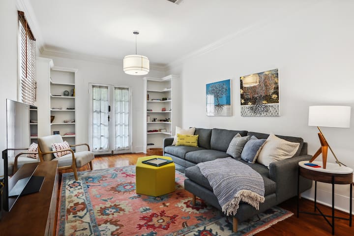 Stunning Uptown Oasis: 3BR/2BA at Audubon Park gallery image 3