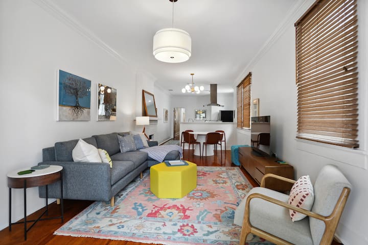 Stunning Uptown Oasis: 3BR/2BA at Audubon Park